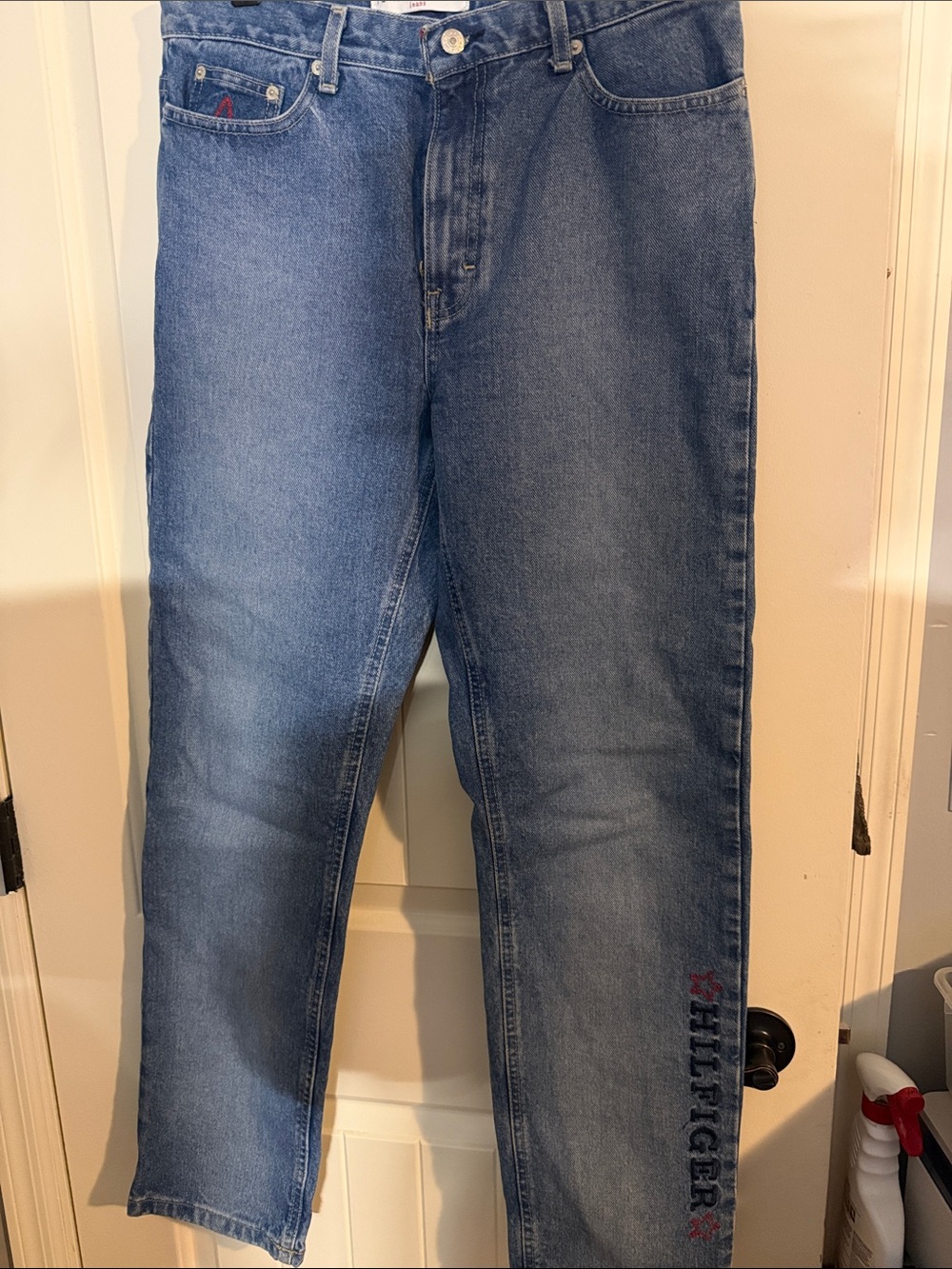 Tommy Hilfiger Men's Blue Straight-Leg Jeans with Script Logo